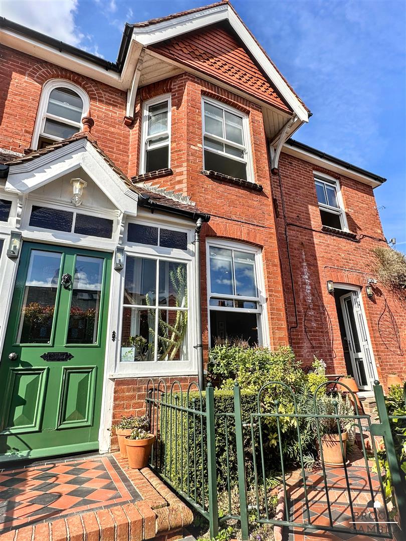 4 Bedroom House. Milton Road in Eastbourne,  49